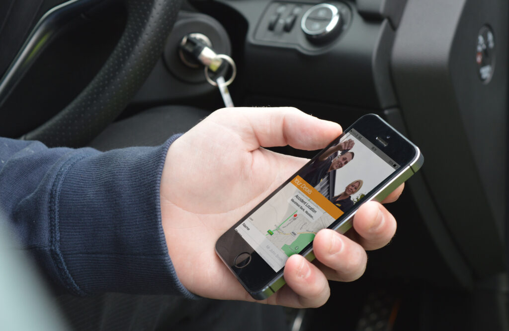 Using the InsureTaxi App on an iPhone